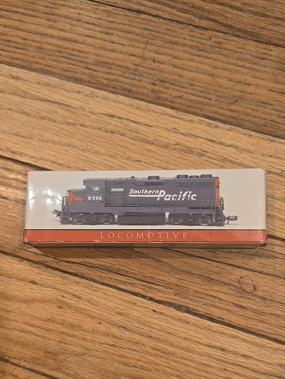 Southern Pacific Locomotive #9725 Model Train High Speed Metal Products, In Box